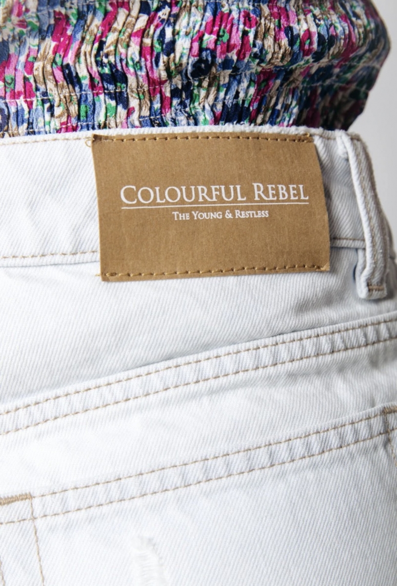 COLOURFUL REBEL POLLY RIPPED DENIM SHORT OFF WHITE