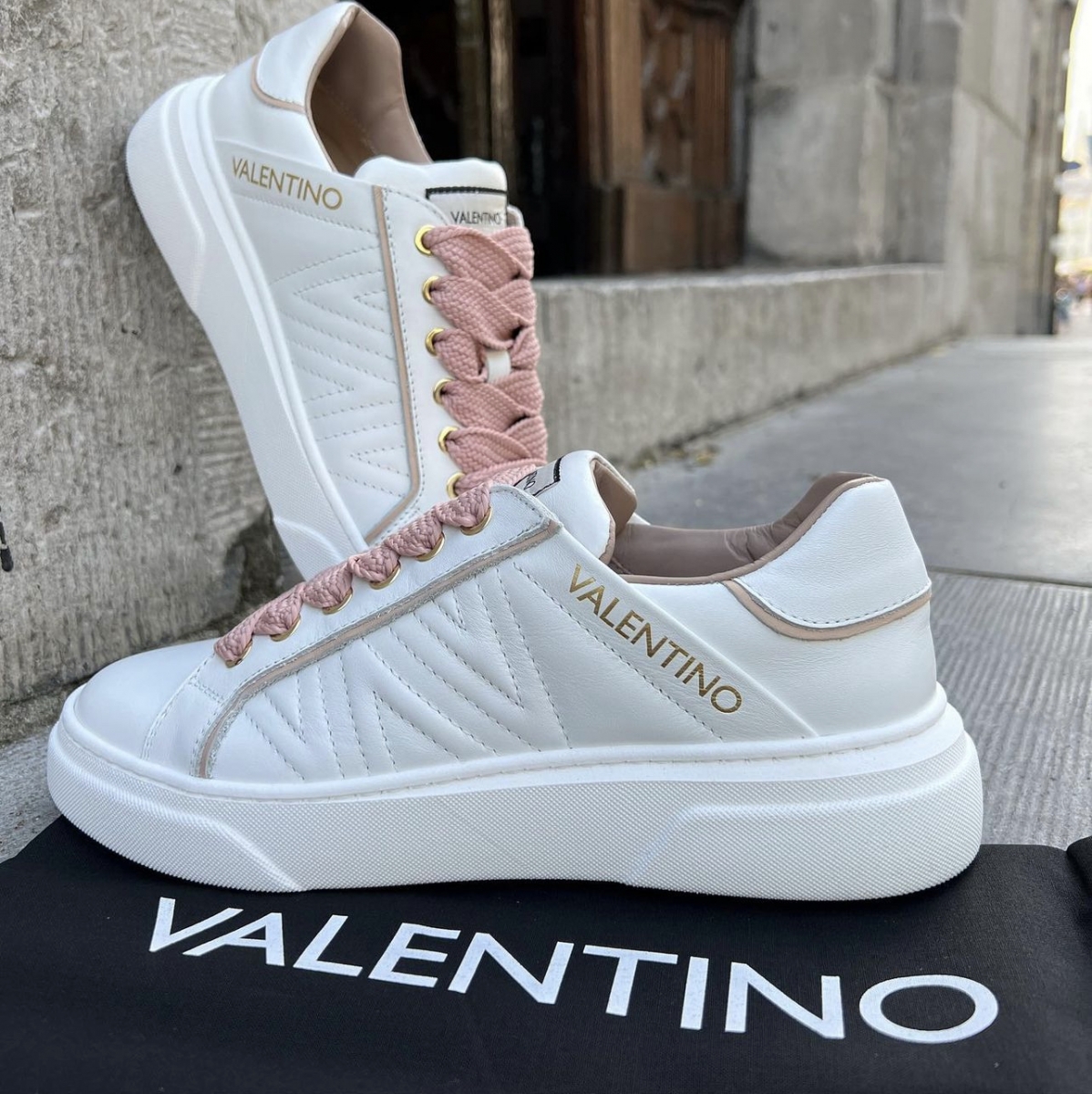 Valentino sneakers leer