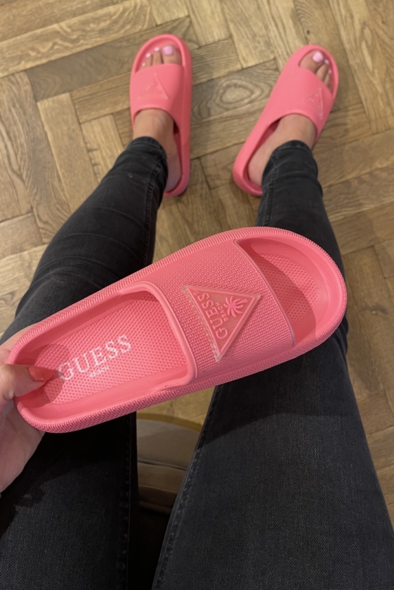 Guess Slippers Roze